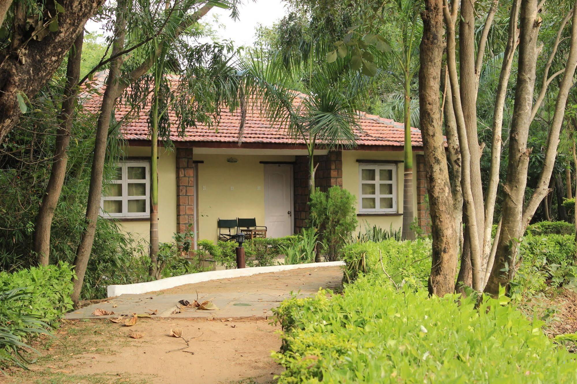 Tiger Trails Resort Tāla Exterior photo